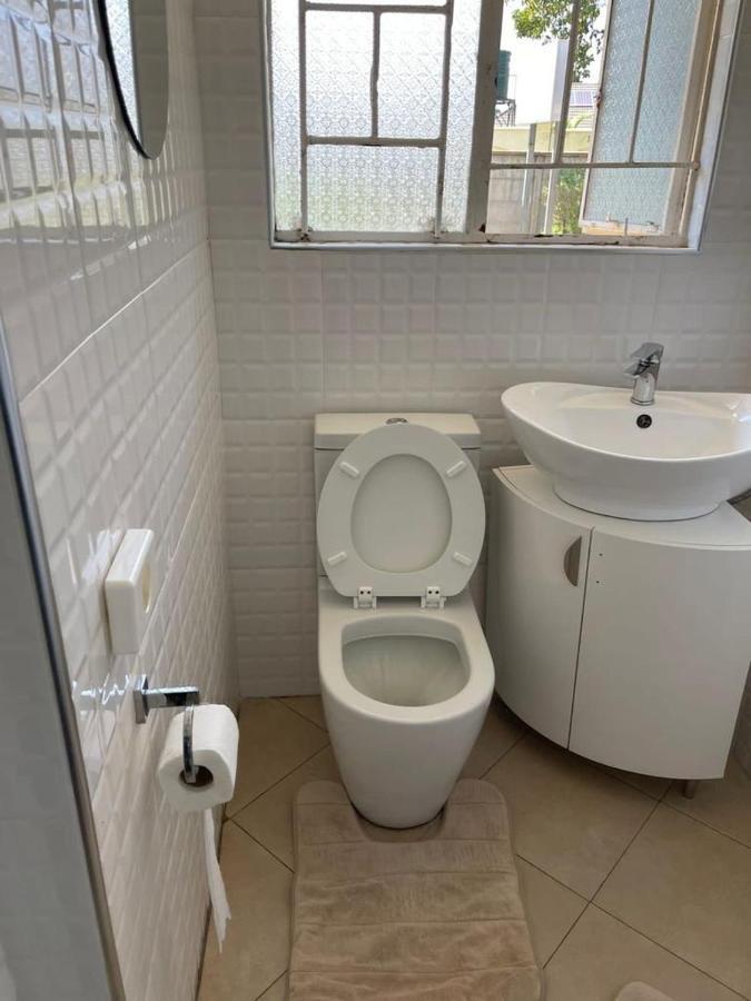 The Hawks Bed And Breakfast Harare Buitenkant foto