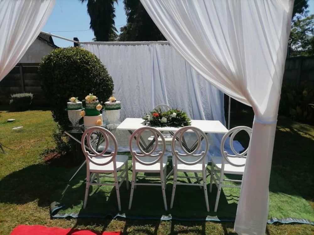 The Hawks Bed And Breakfast Harare Buitenkant foto