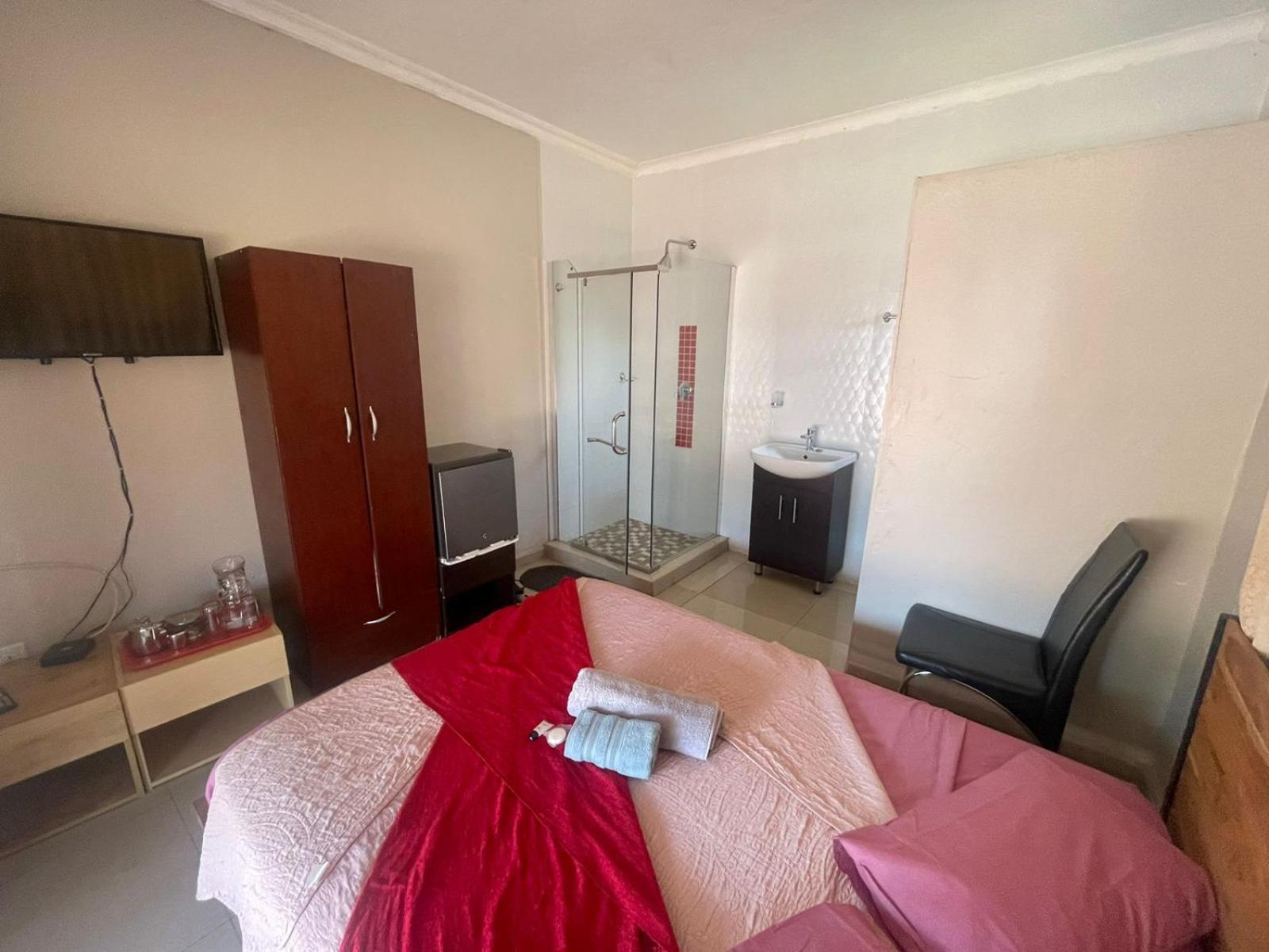 The Hawks Bed And Breakfast Harare Buitenkant foto